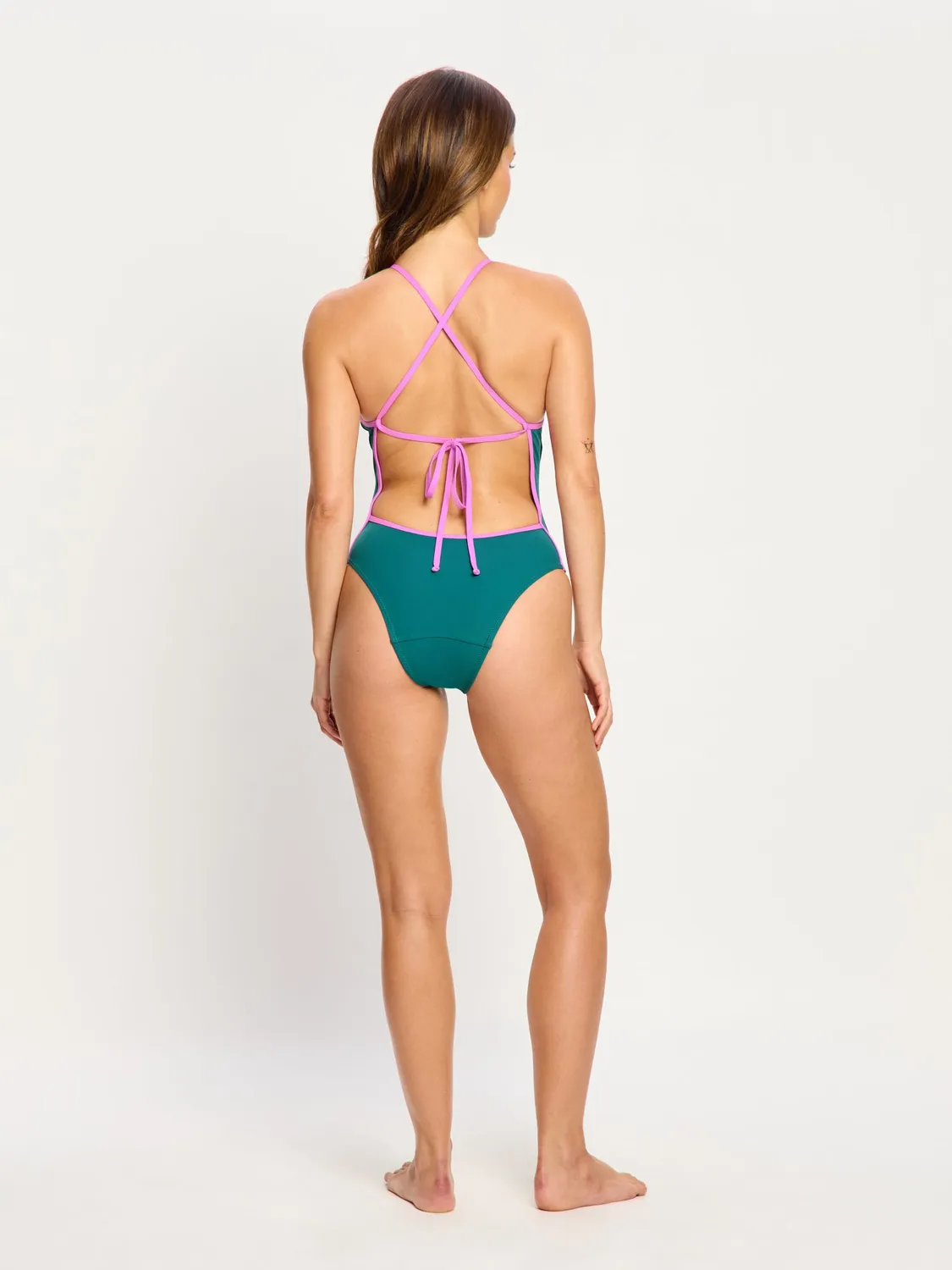 Puma x Modibodi Deep Plunge One Piece maillot Emerald Ice Super